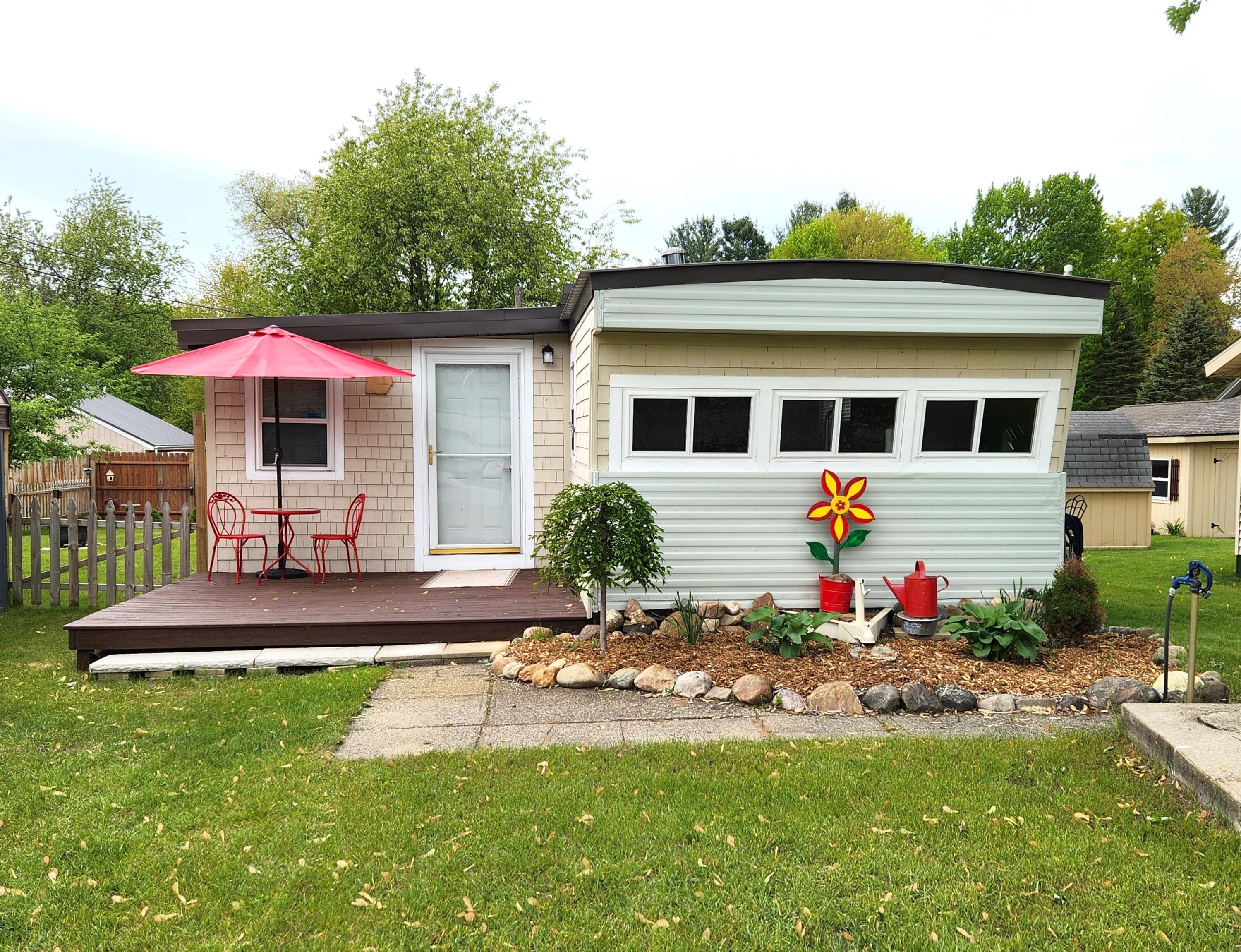 10438 Hunters Trail