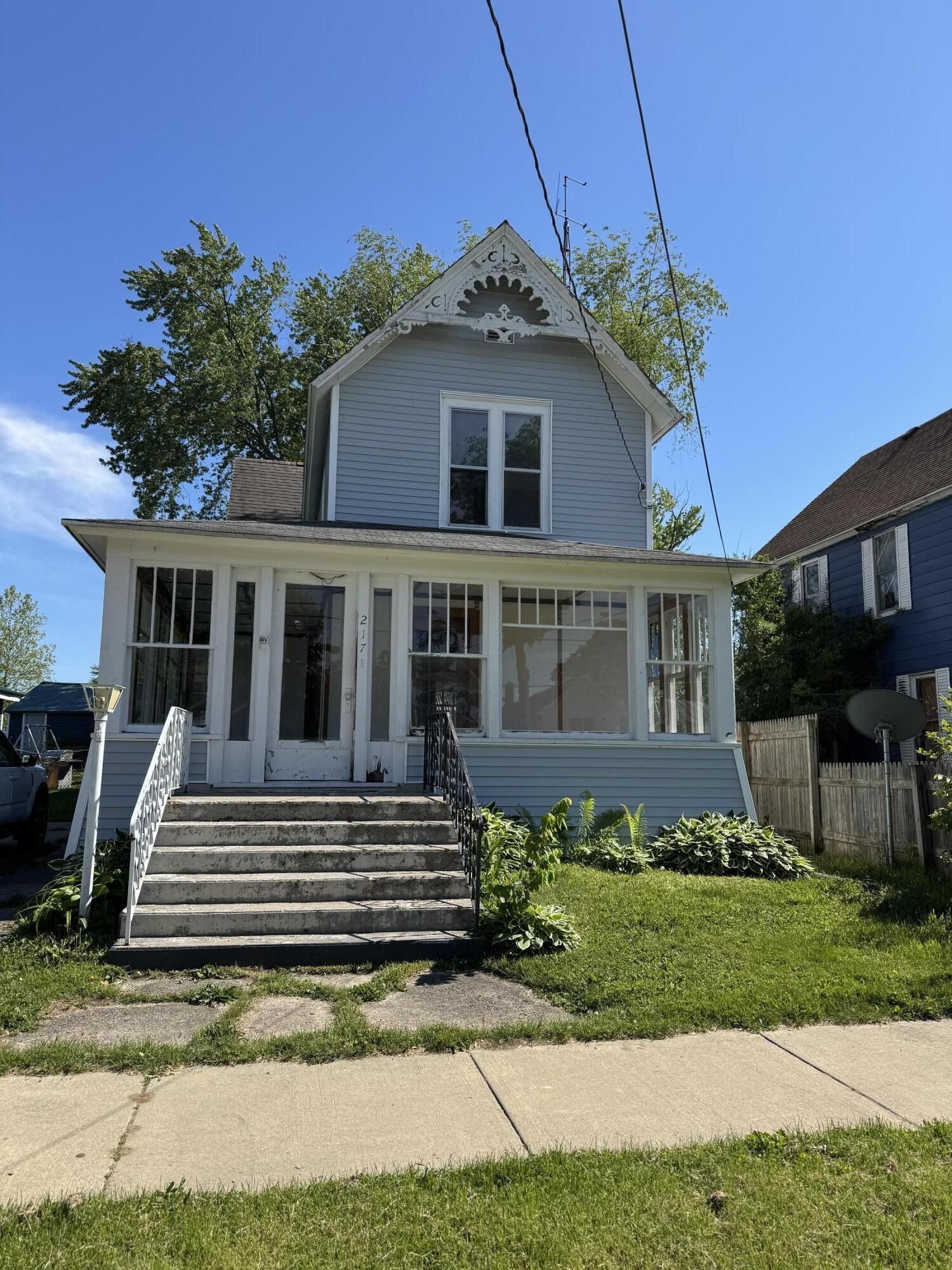 217 W St Joseph Street