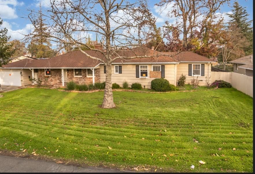 3058 Yellowstone Lane