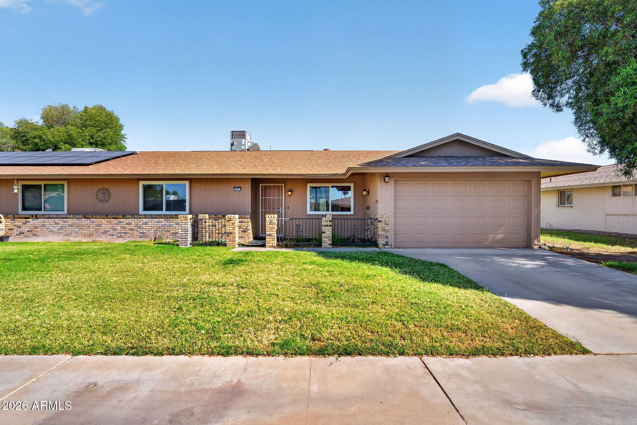 10413 W Roundelay Circle