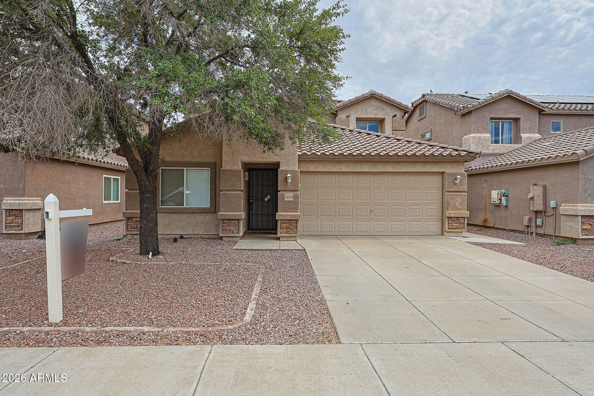 11609 W Hackbarth Drive