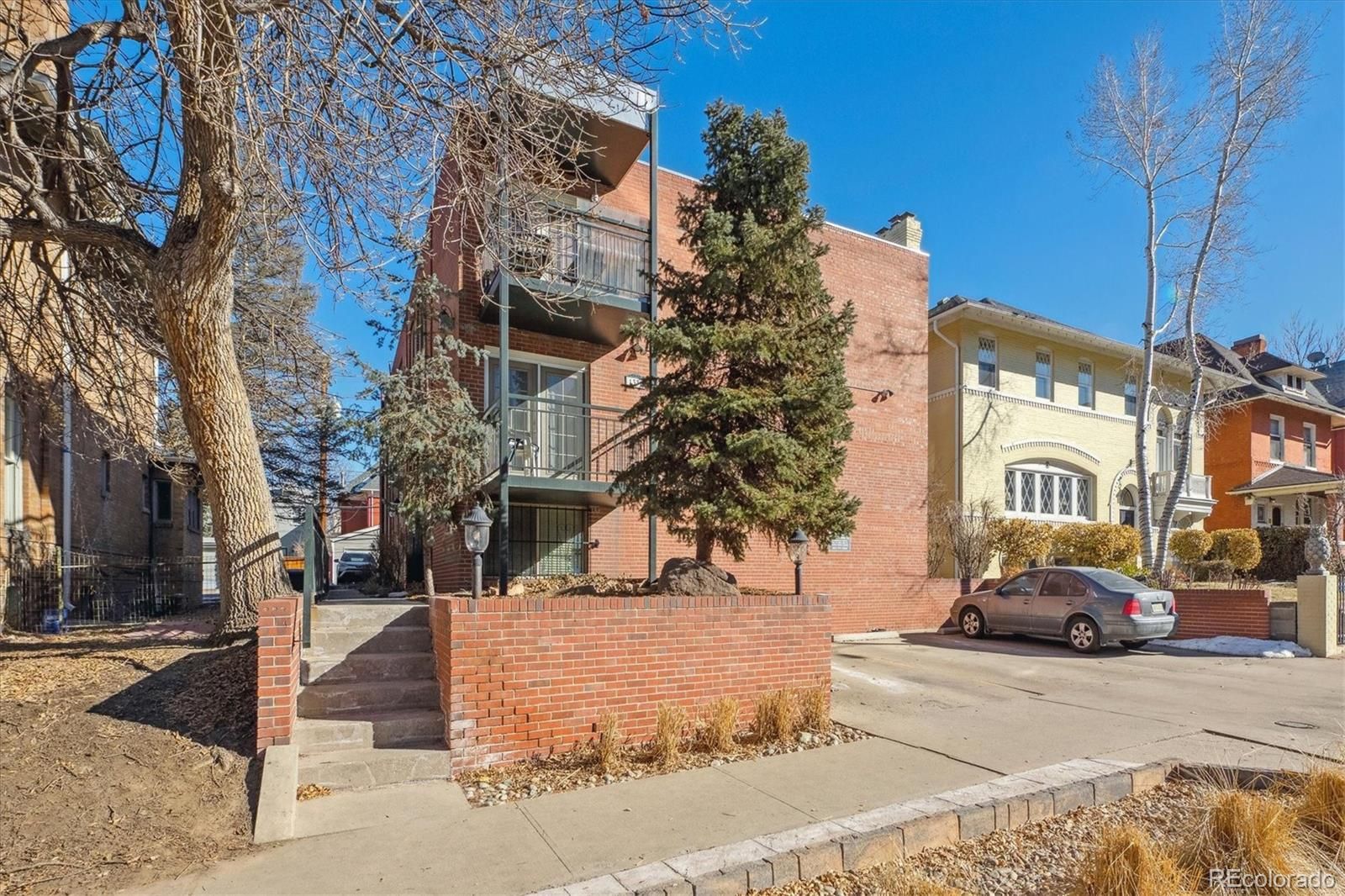 1330 Race Street 3