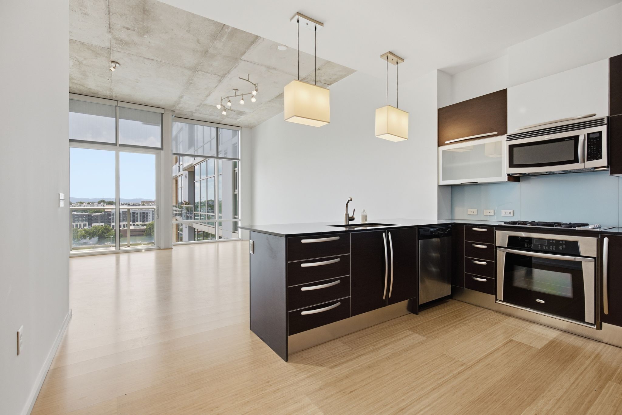 700 12th Ave S 1208