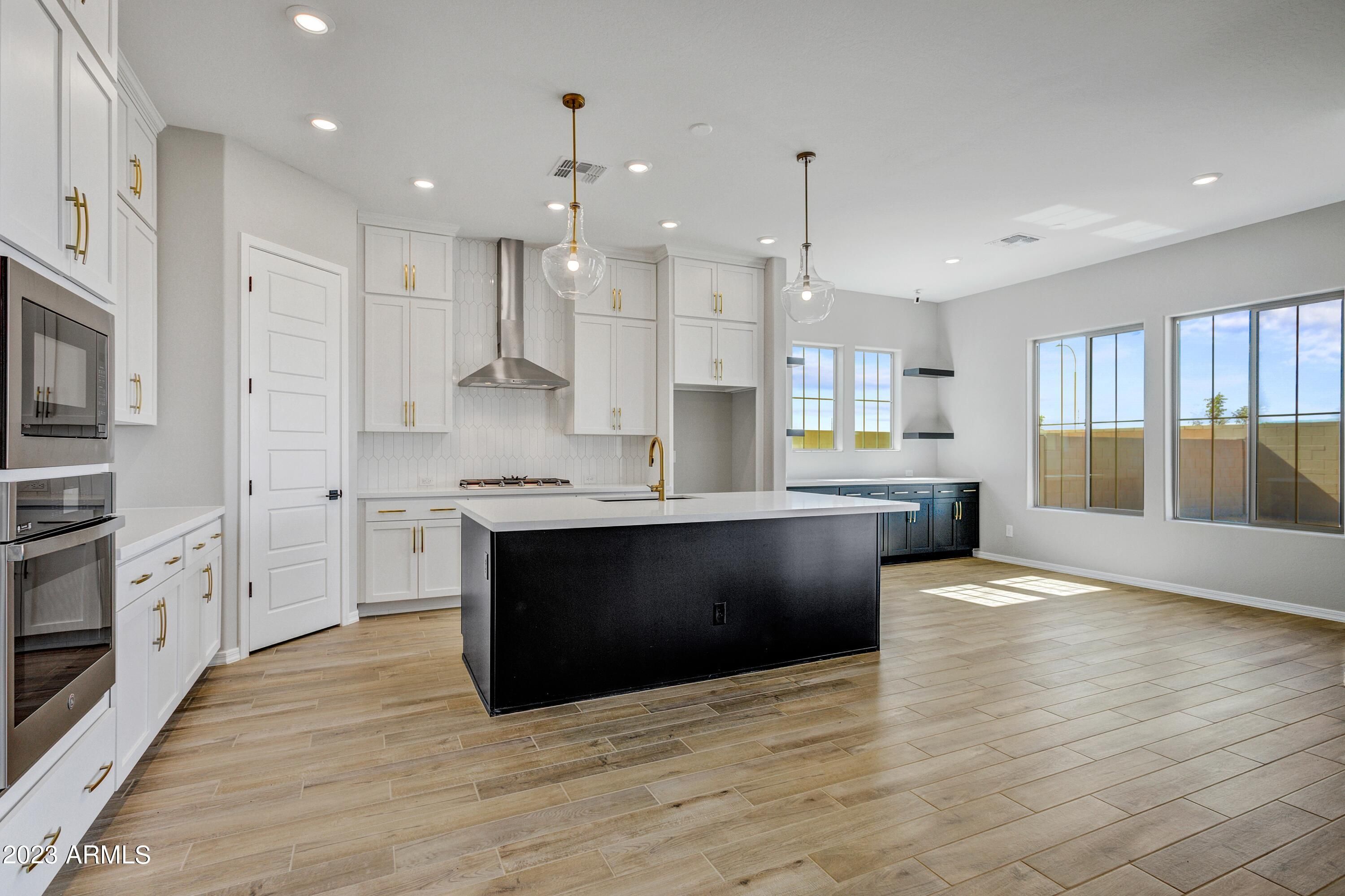 12314 W Trumbull Road
