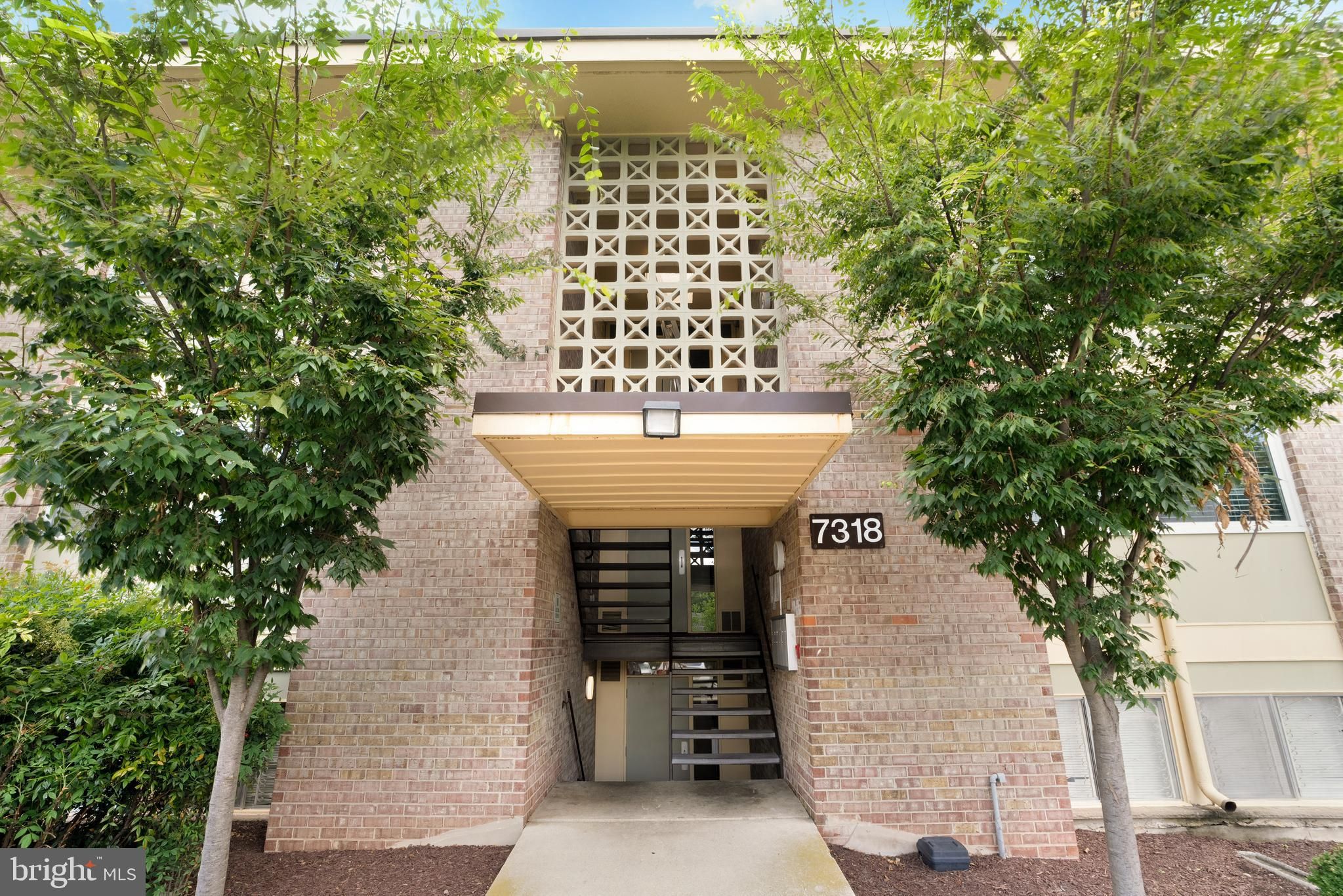 7318 Donnell Place C4