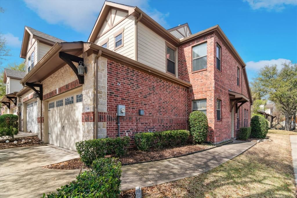 708 Chestnut Hill Drive