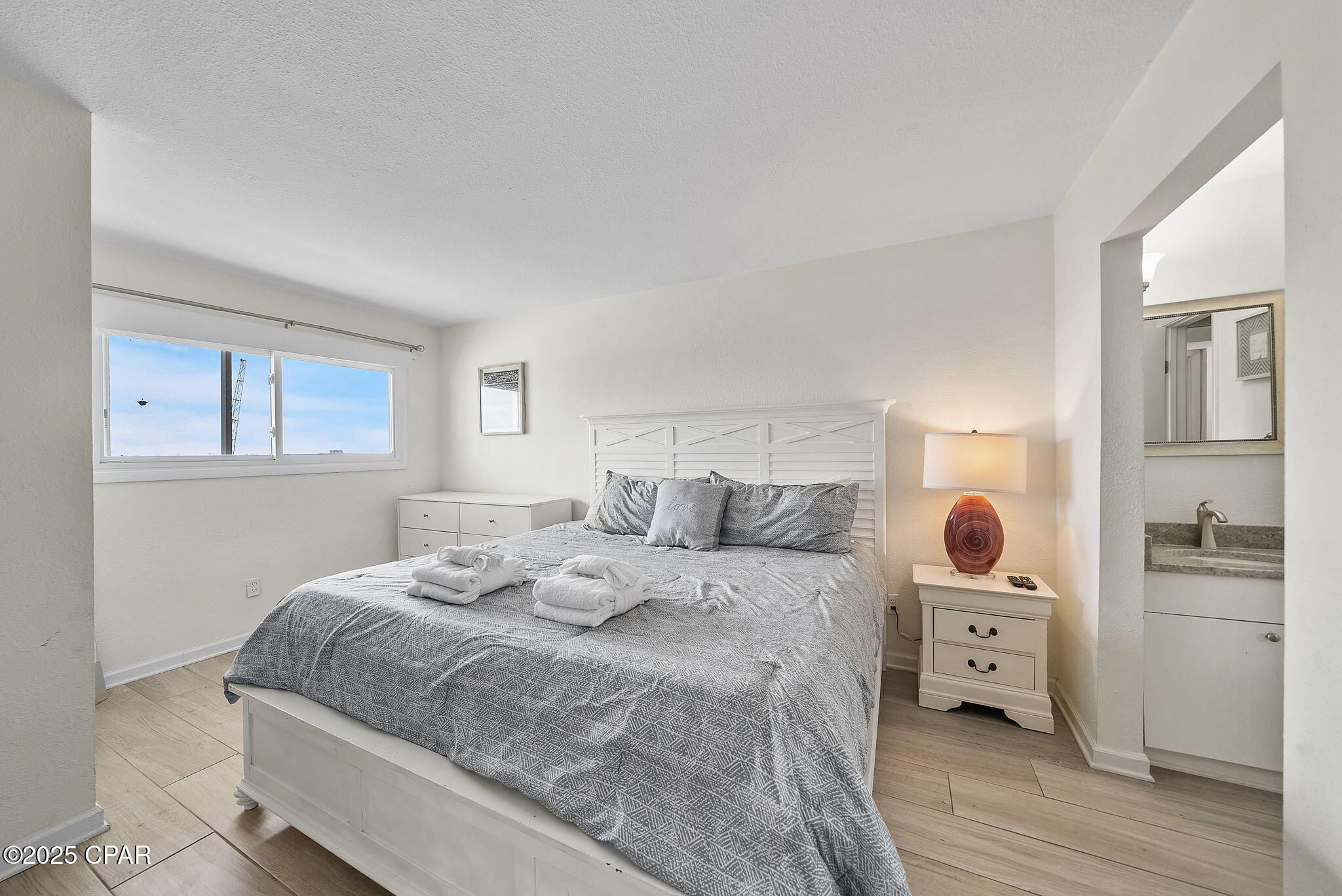 8743 Thomas Drive 1207