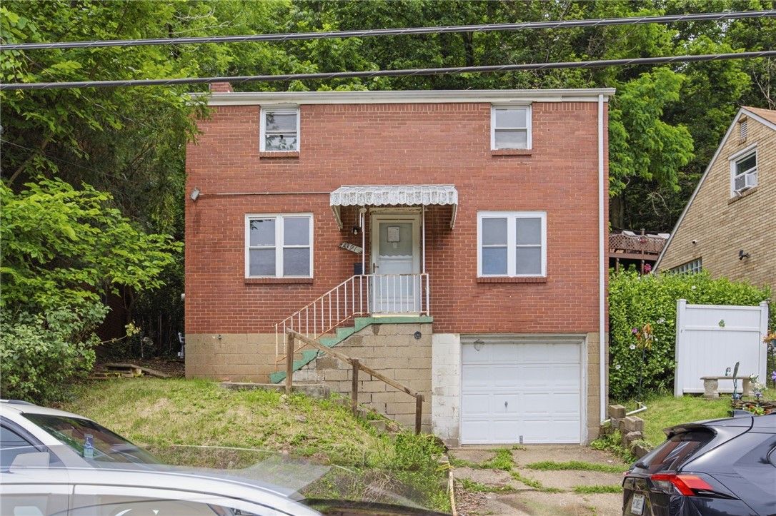 1391 Laketon Rd