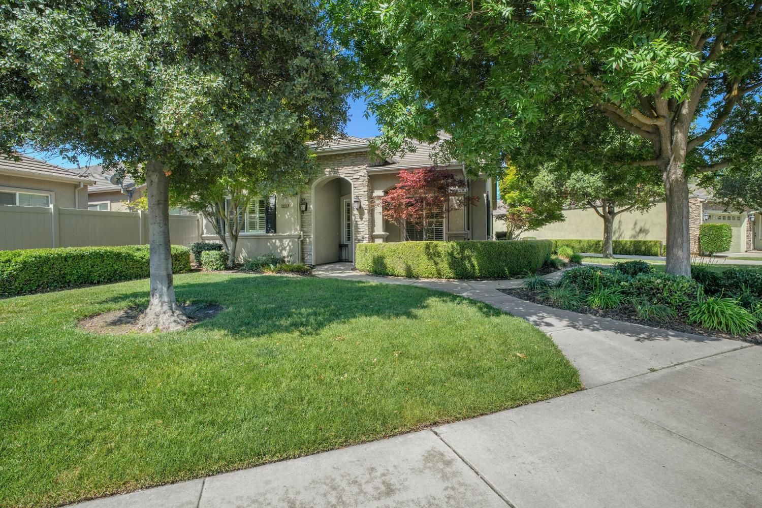 2431 Cypress Point Drive