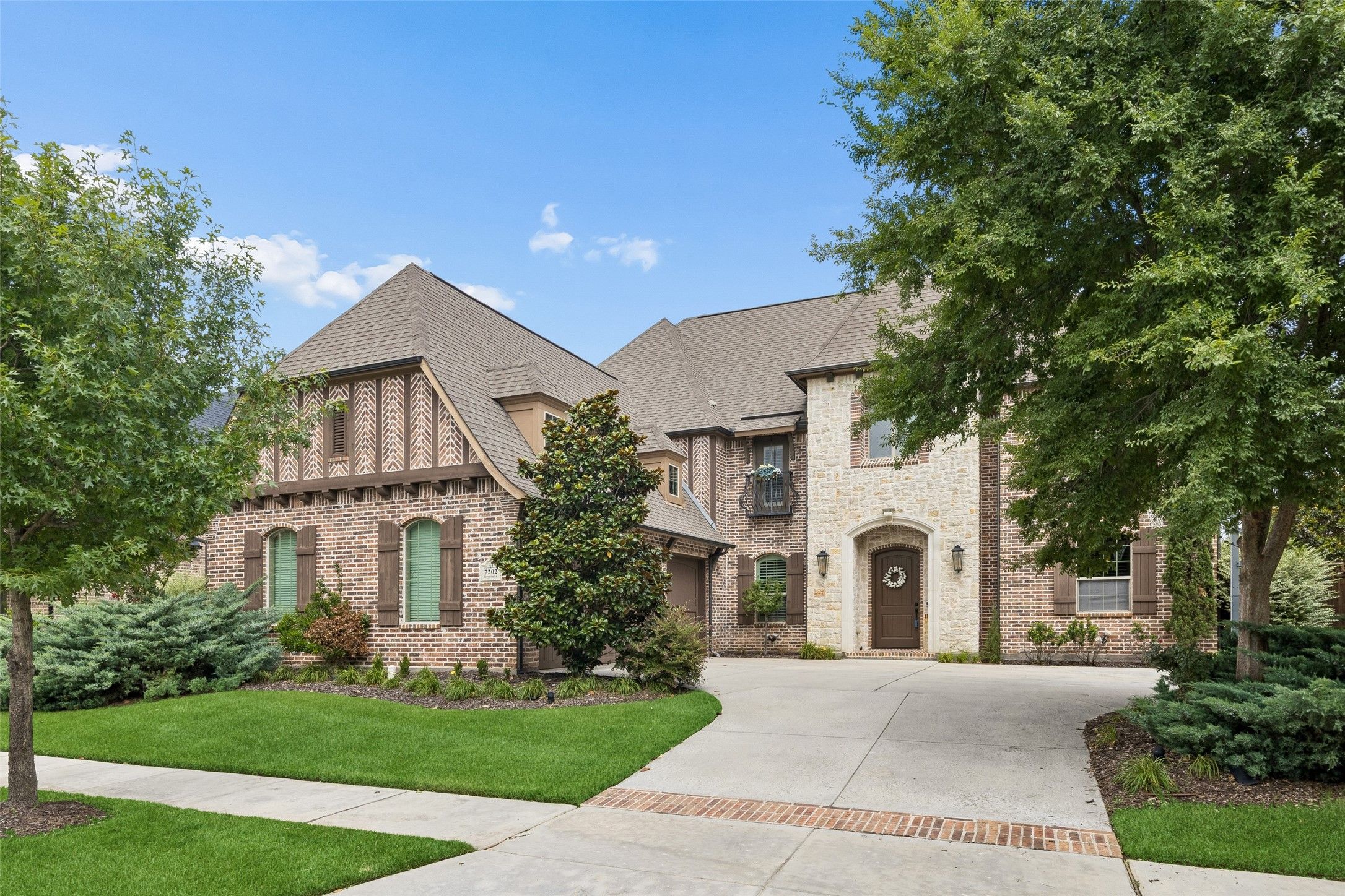 7202 Greystone Lane