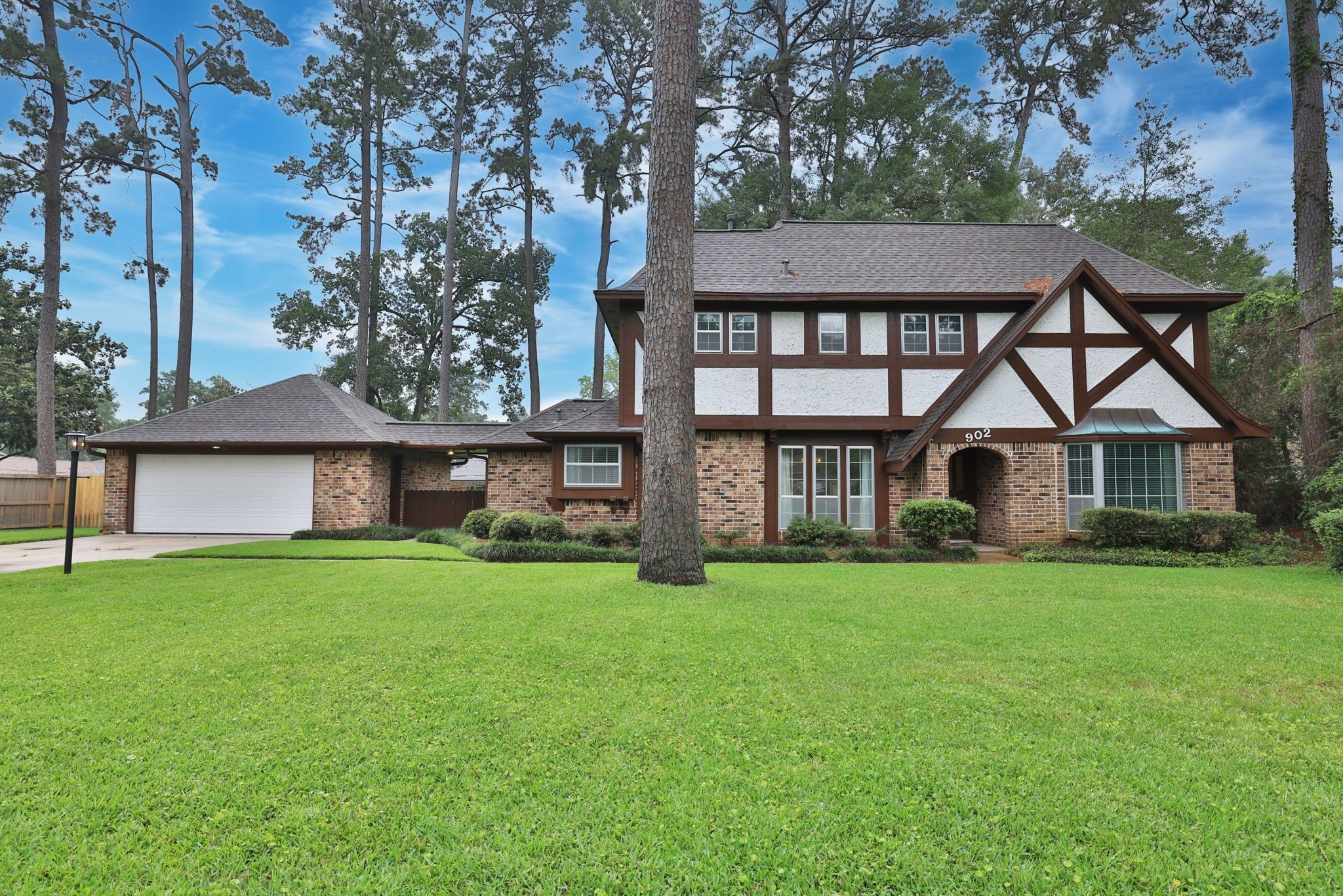 902 Castle Hill Trail