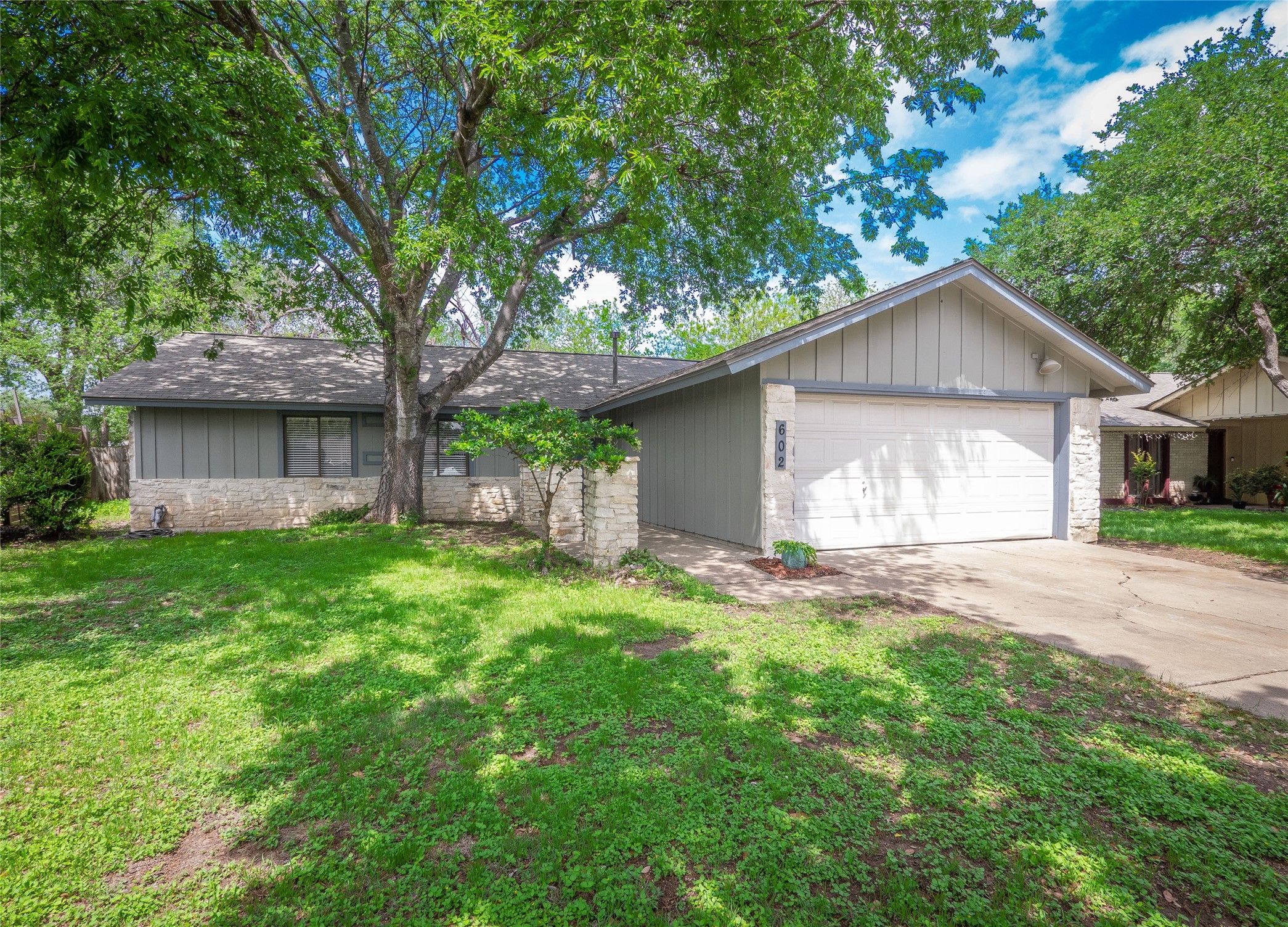 602 Old Stone Road