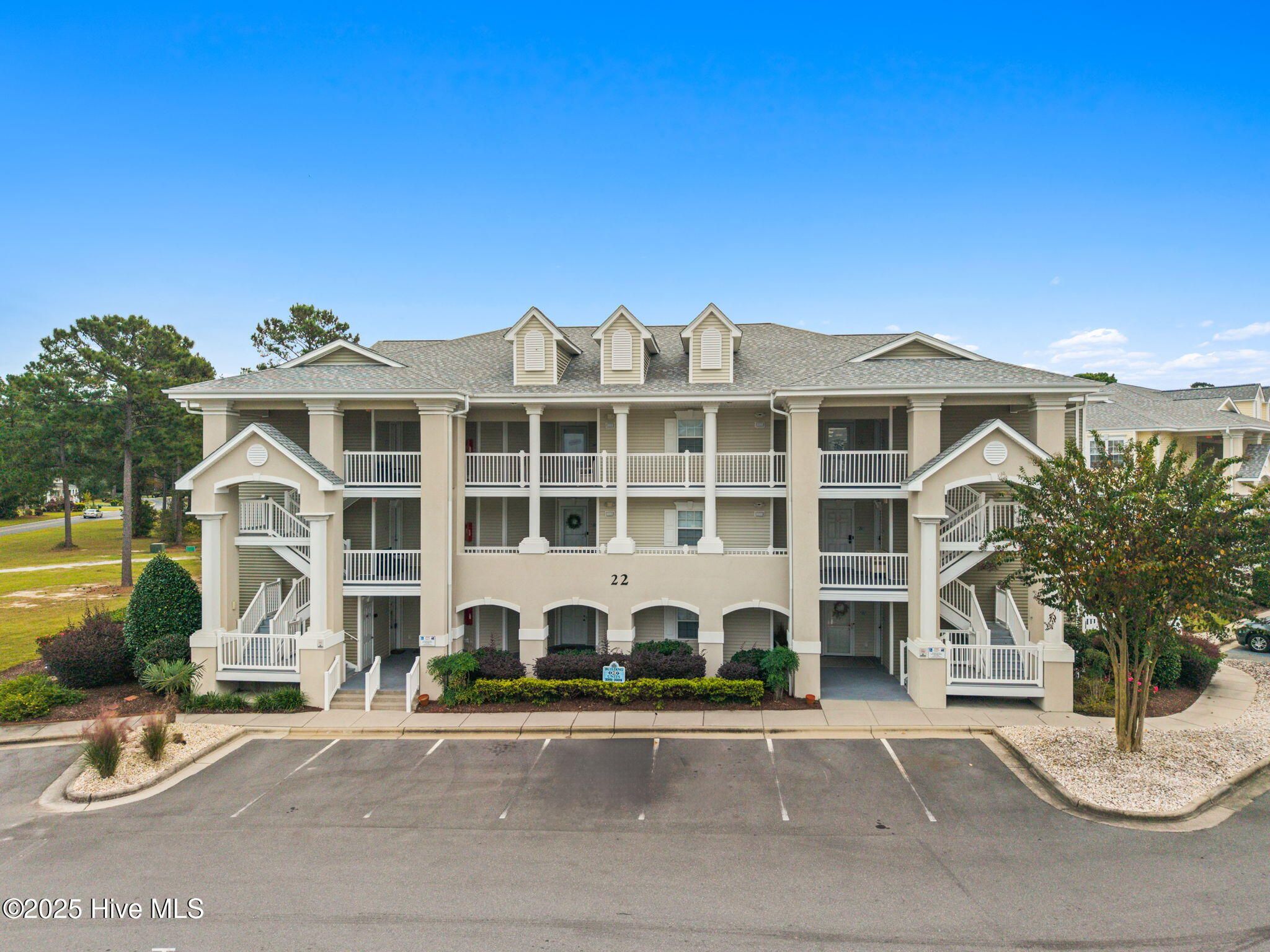 1215 N Middleton Drive Nw 2203