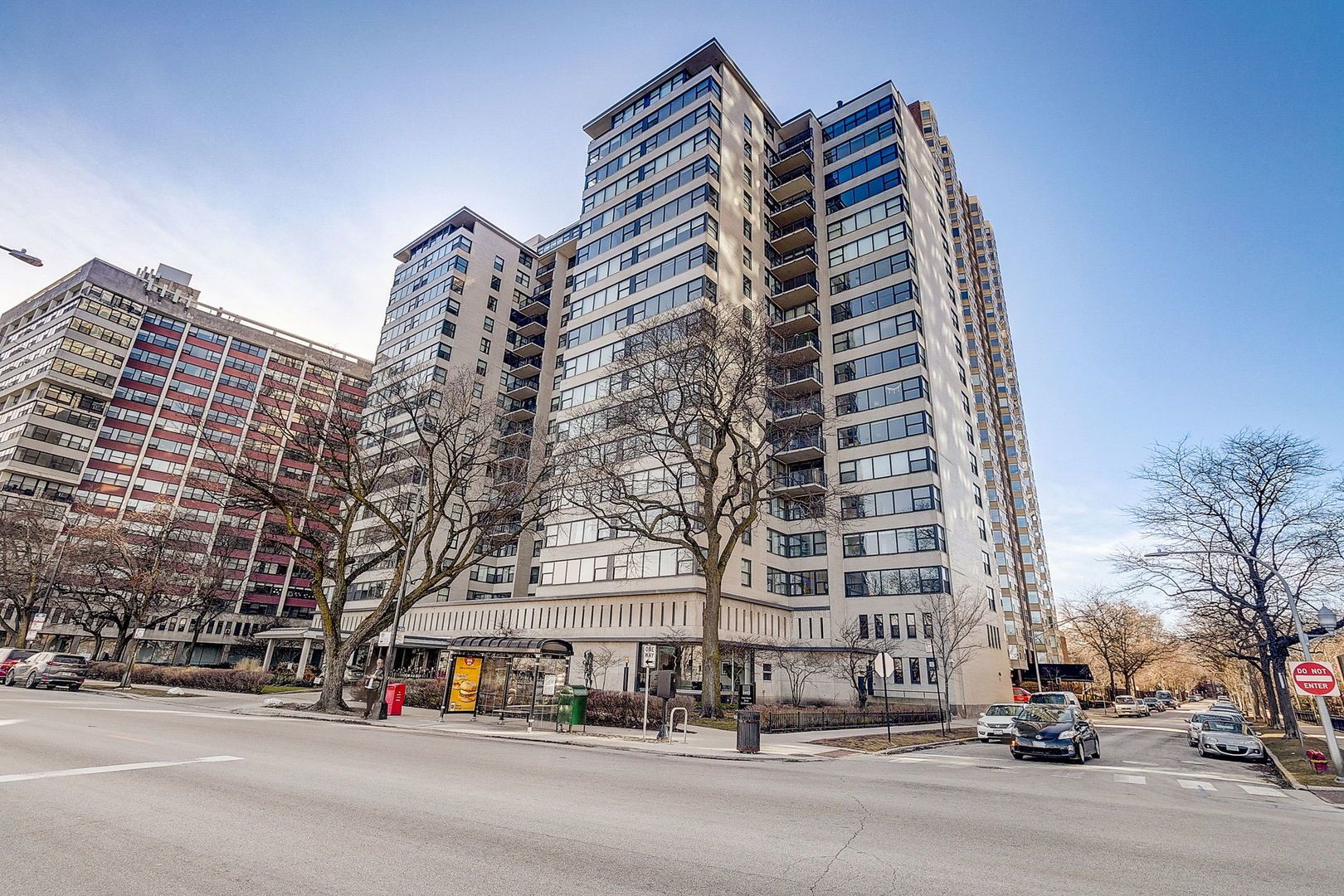 3430 N Lake Shore Drive 16H