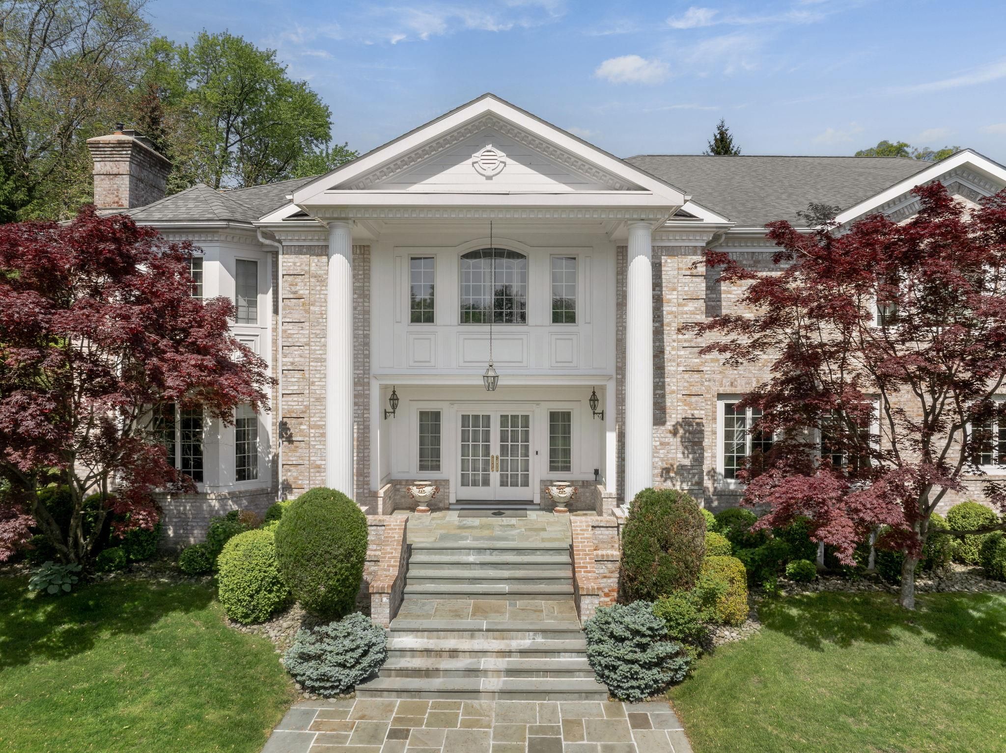 2 Coventry Court