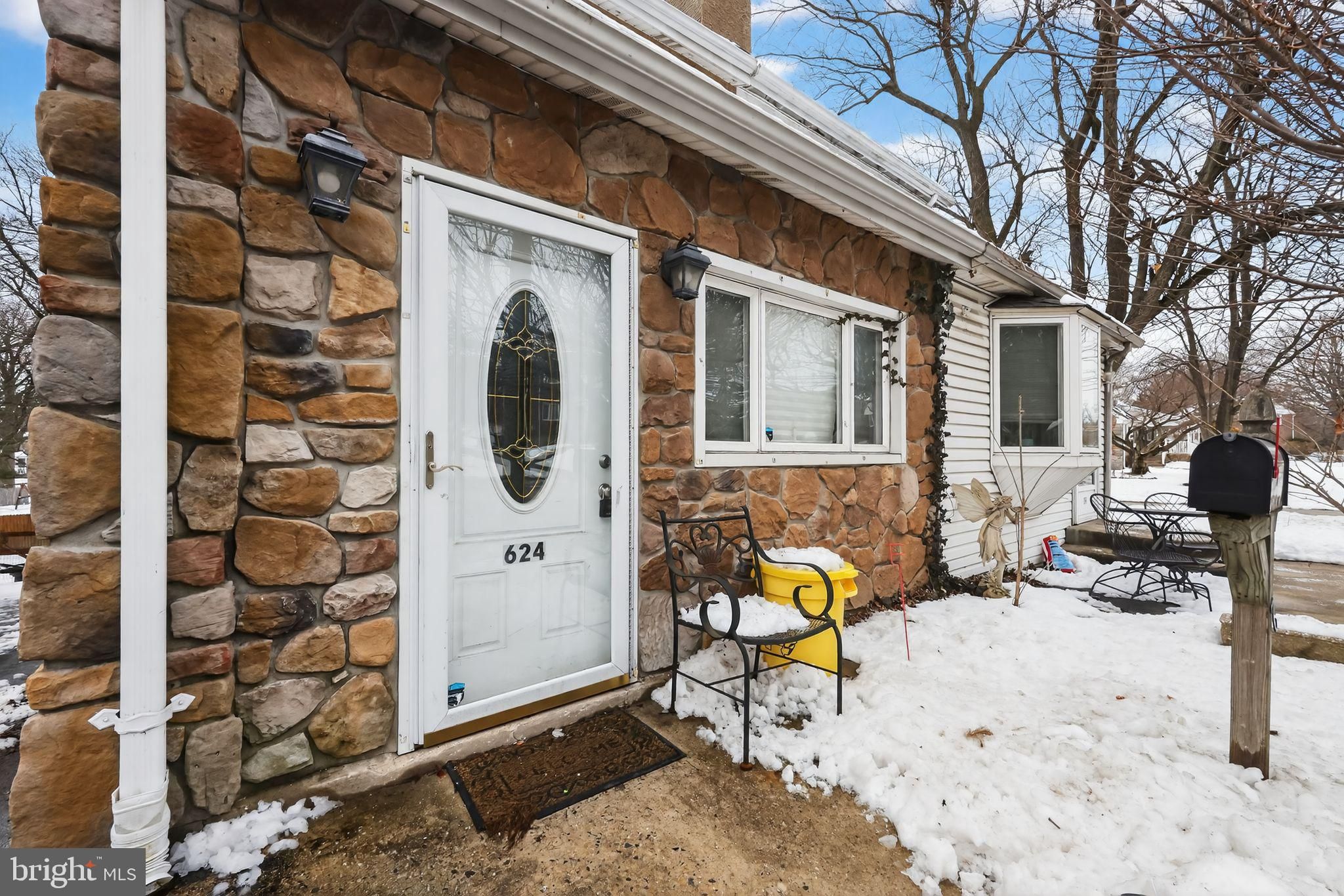 624 E Springfield Road