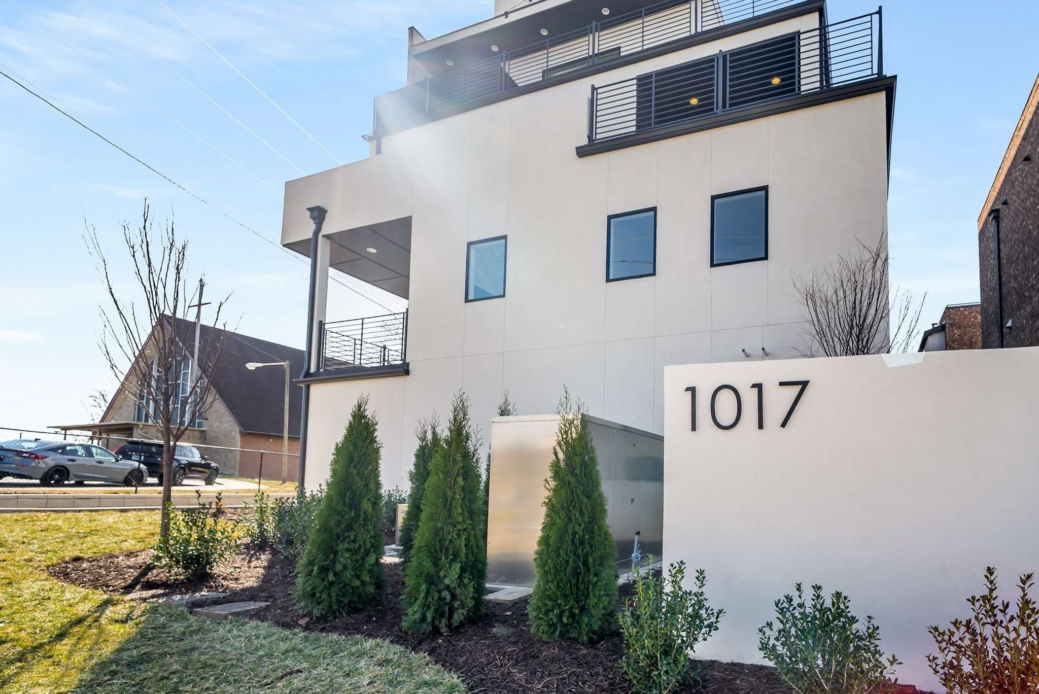 1017 12th Ave S A