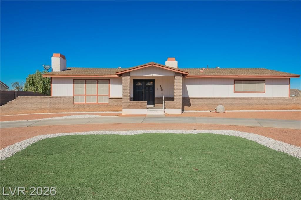 230 West Rochell Drive