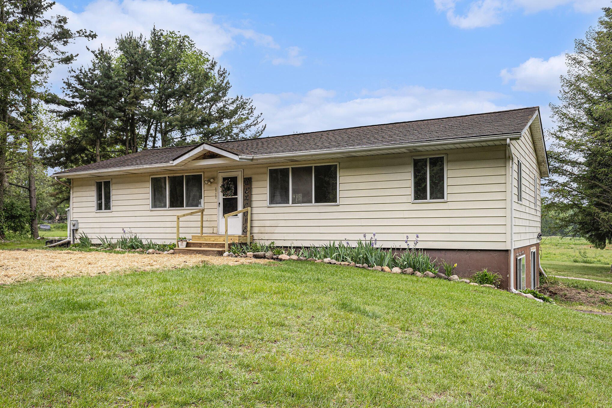 6900 Welch Lake Road