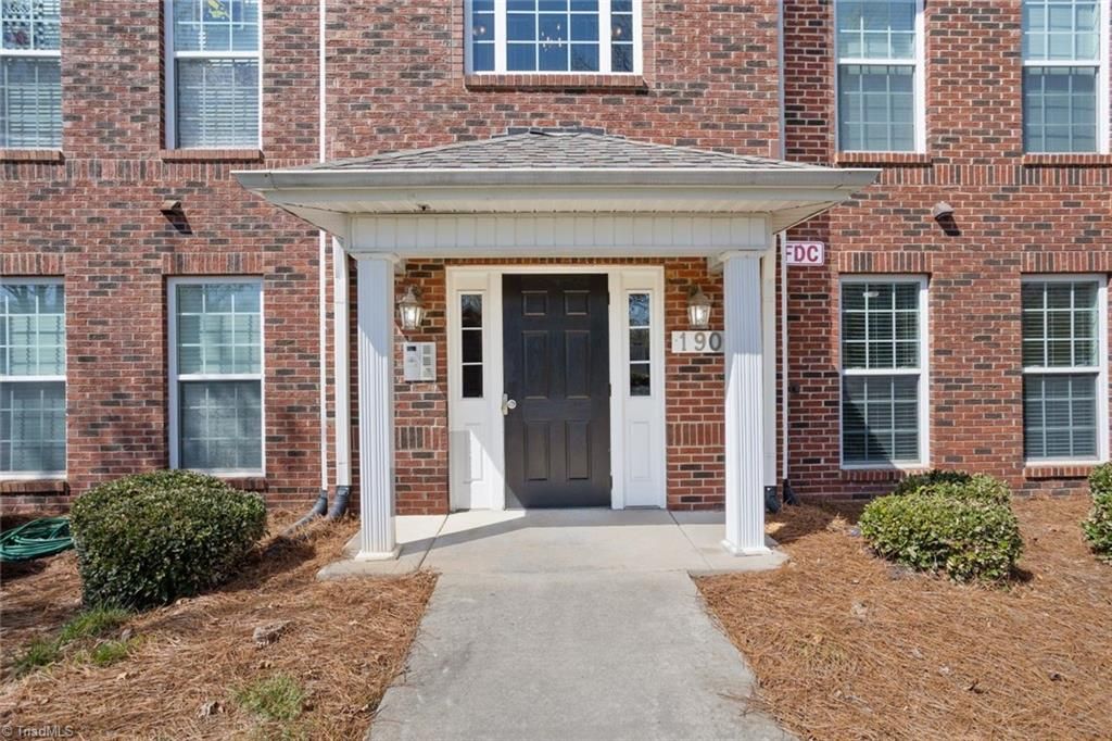 190 Shallowford Reserve Drive 104