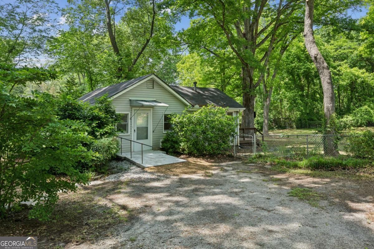 4202 Maplewood Drive