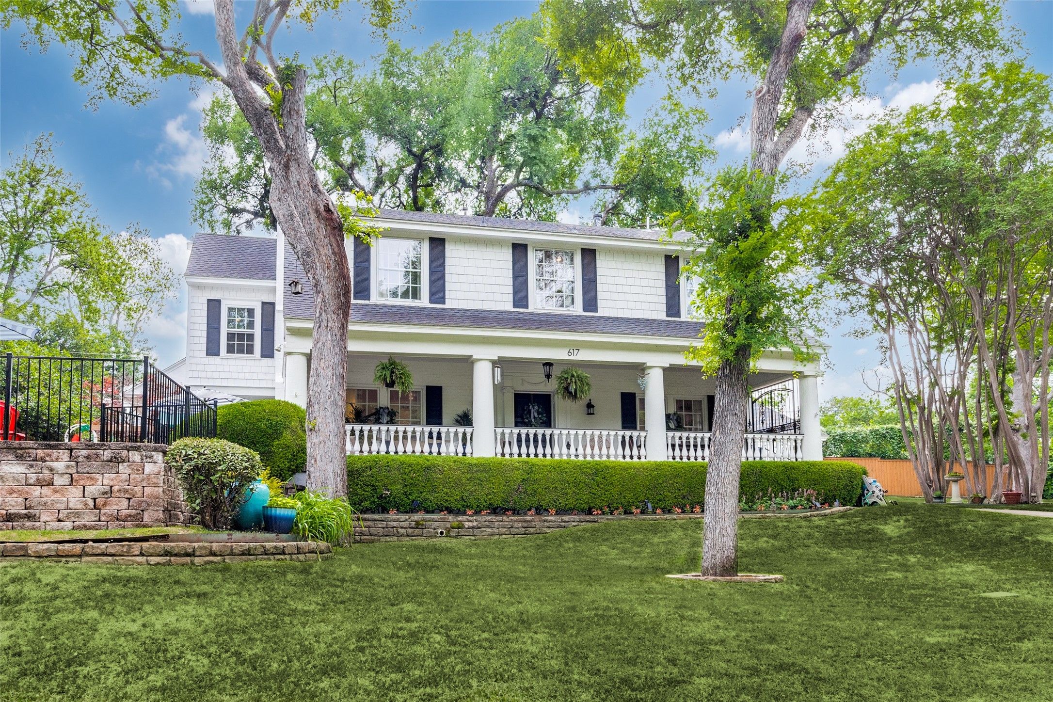 617 N Brookside Drive