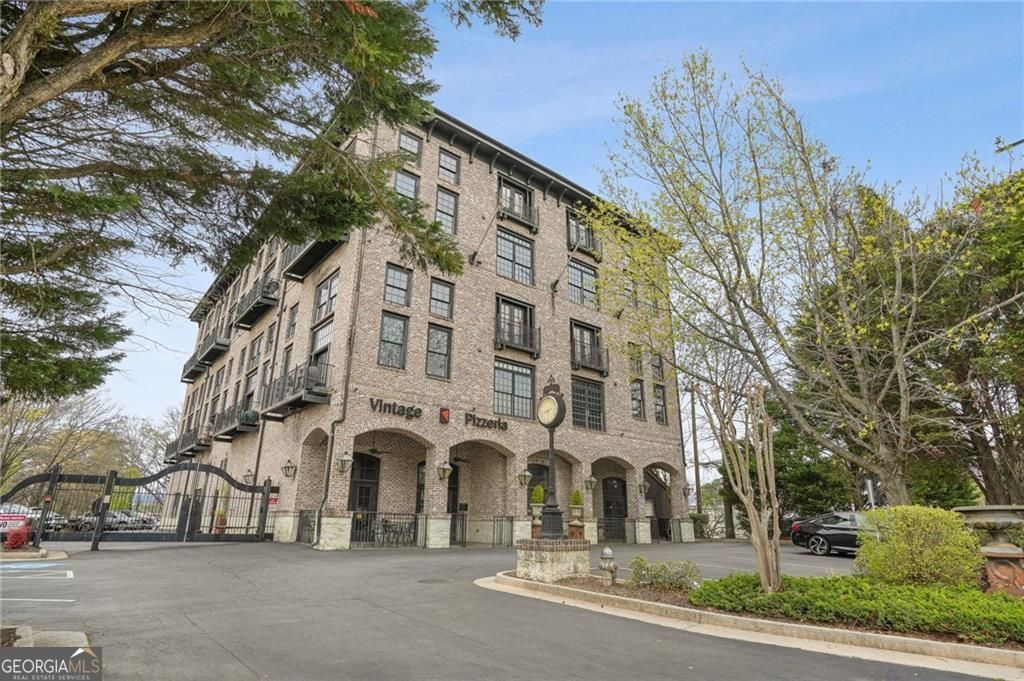 5434 Peachtree Road 119