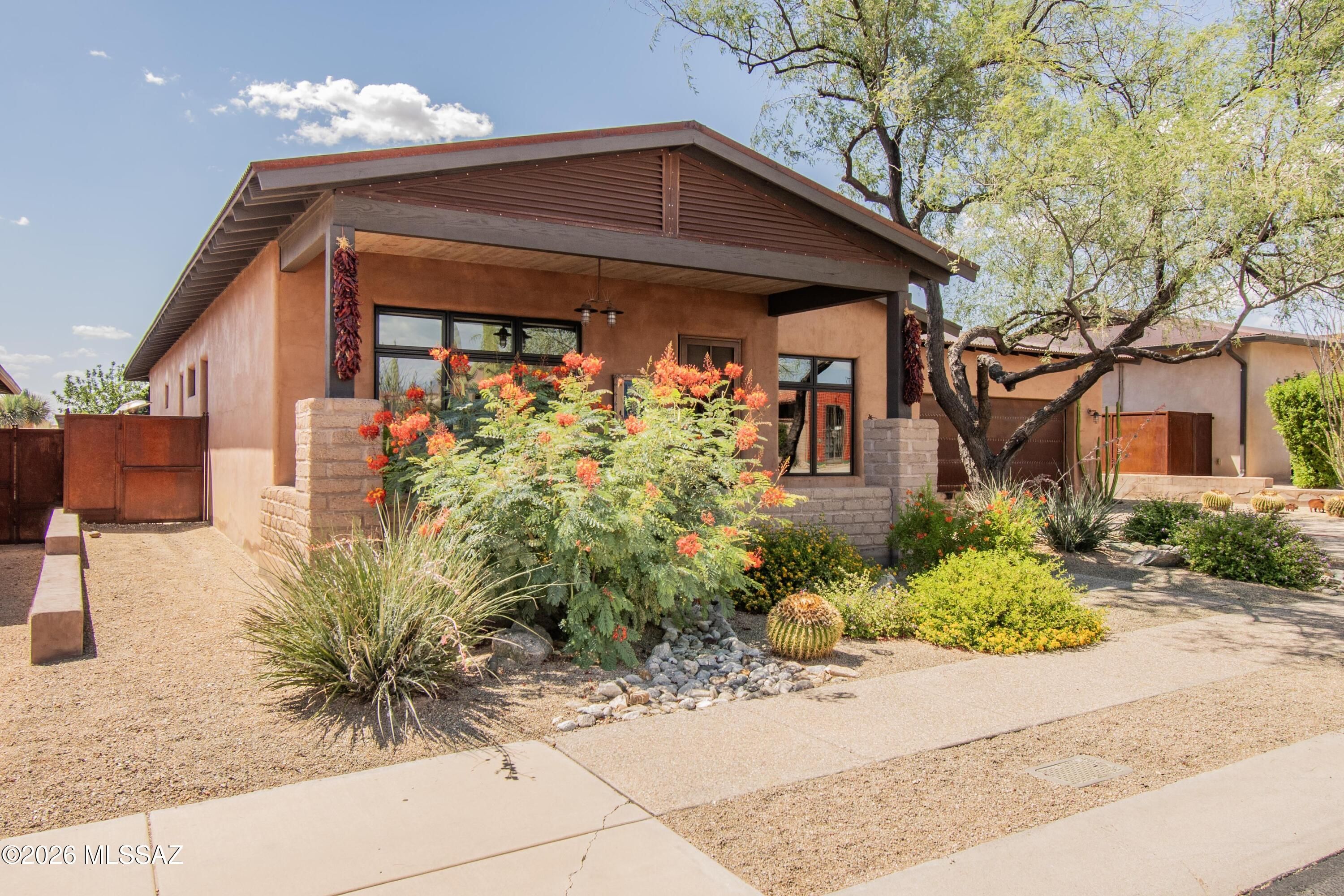11651 N Adobe Village Place