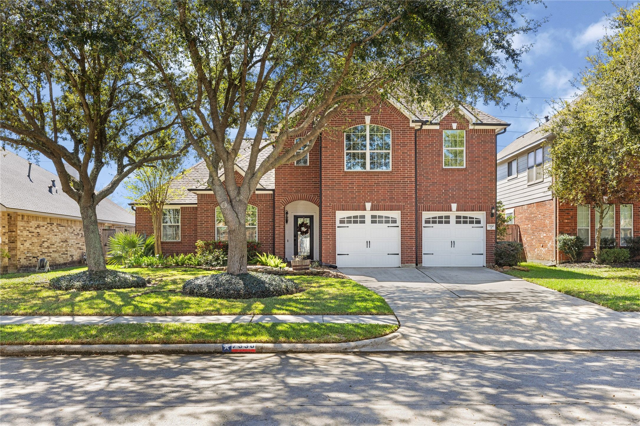 7330 Fall Creek Bend