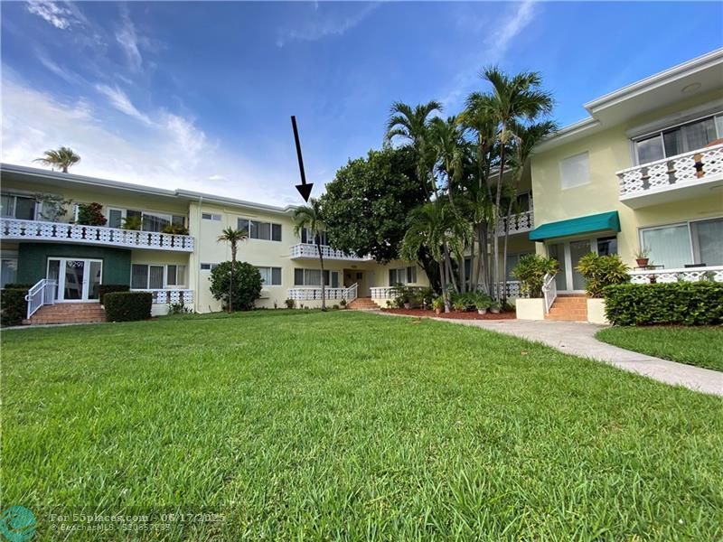 9281 W Bay Harbor Dr 10
