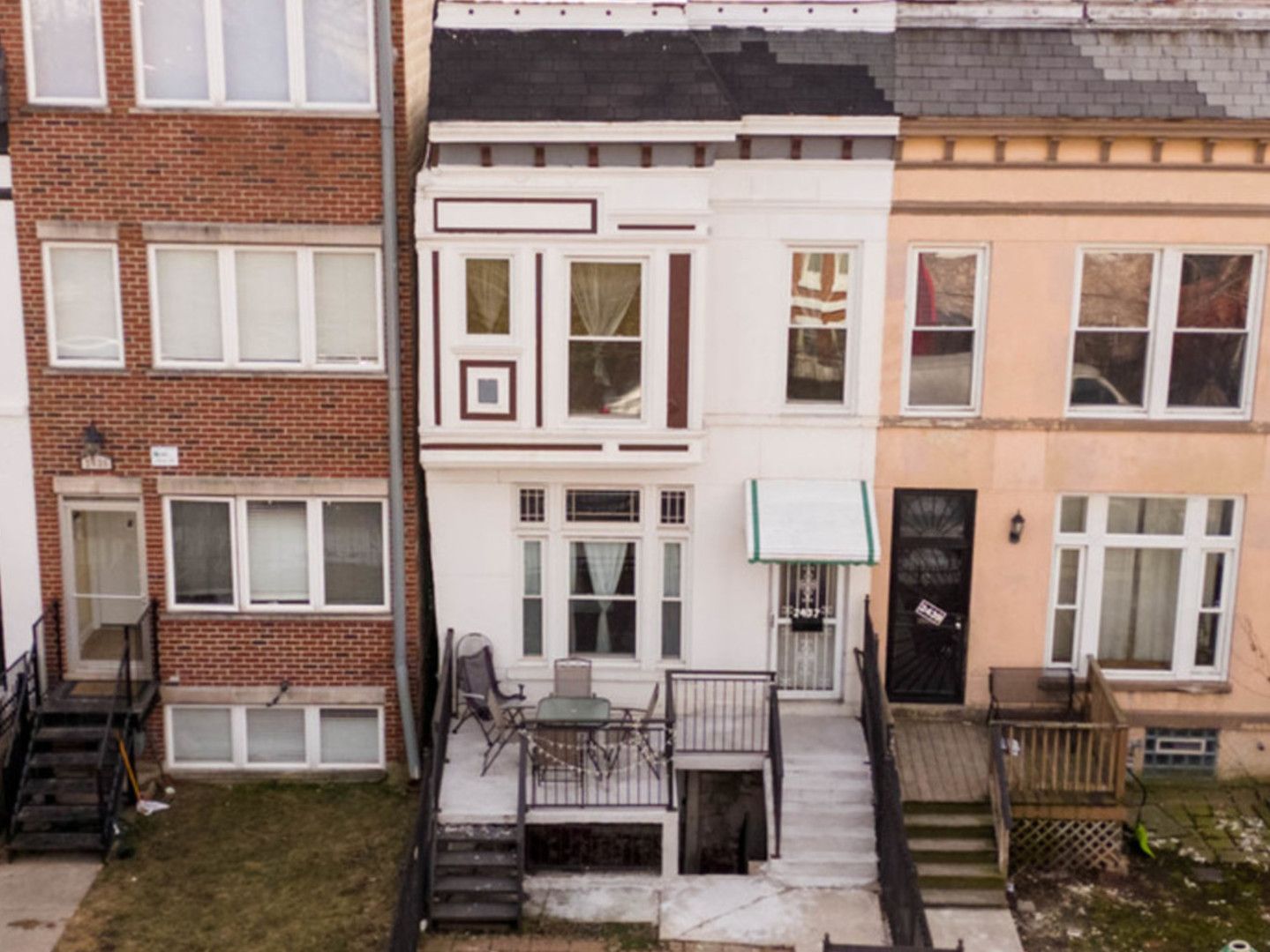 2437 W Grenshaw Street