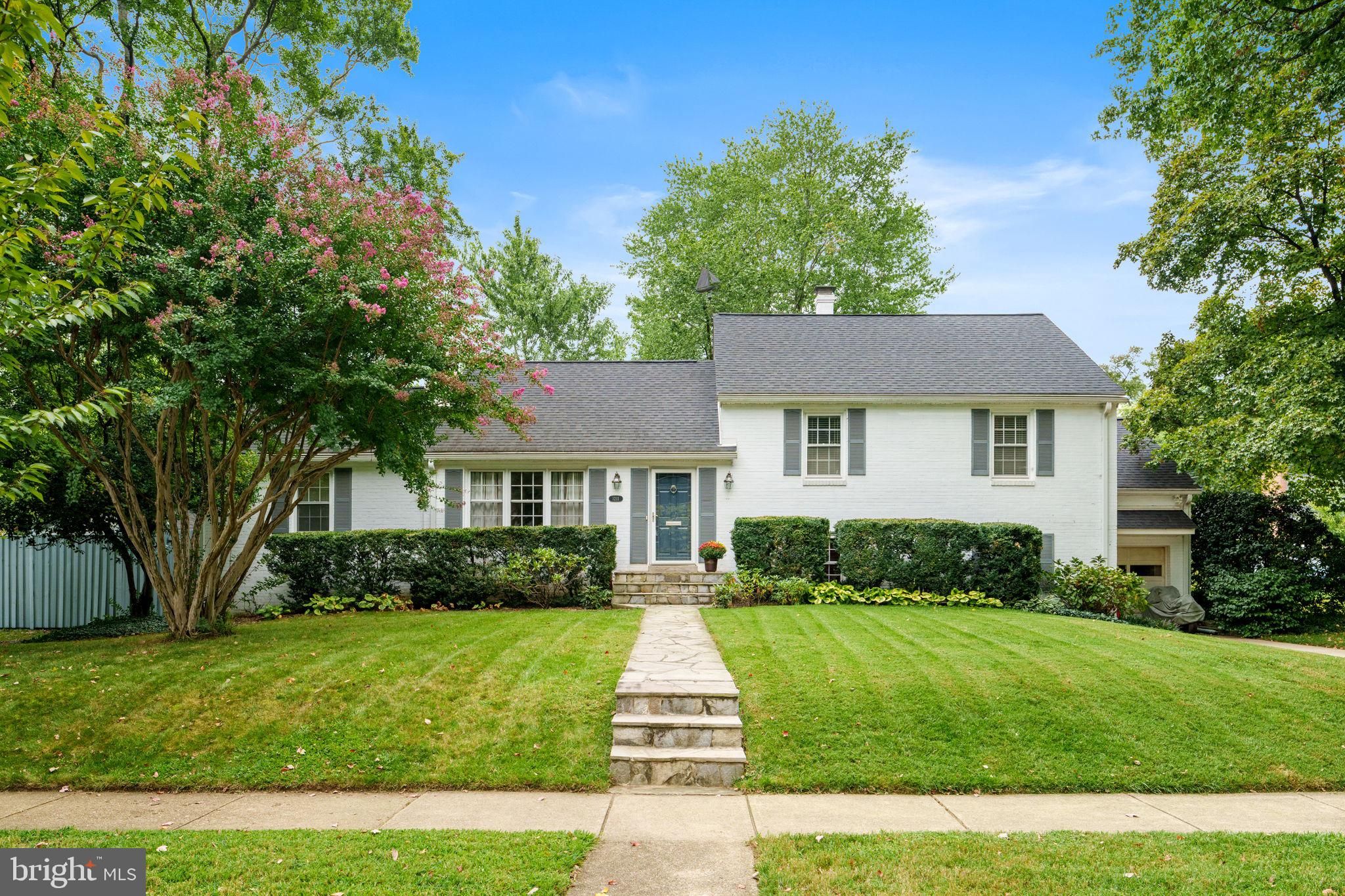 1211 Wake Forest Drive