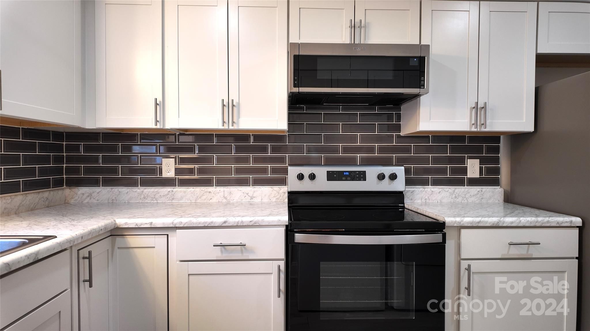 5812 Hunting Ridge Lane