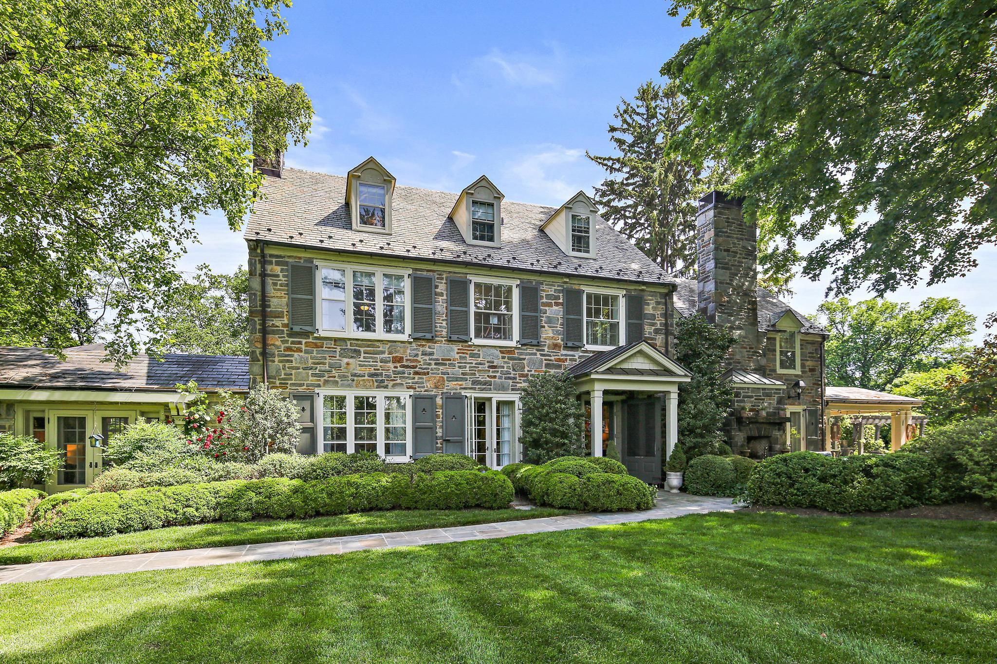 900 Army Road