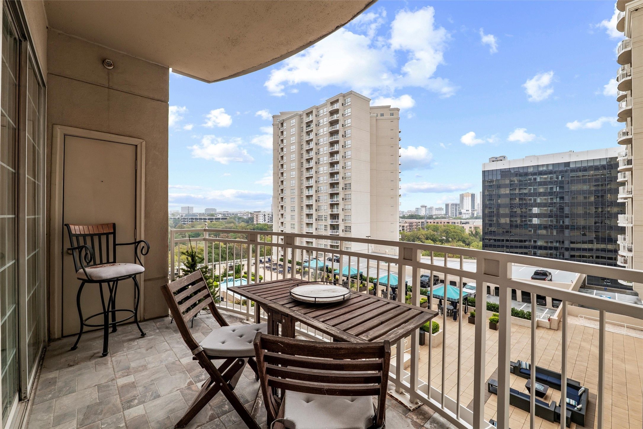 3225 Turtle Creek Boulevard 829