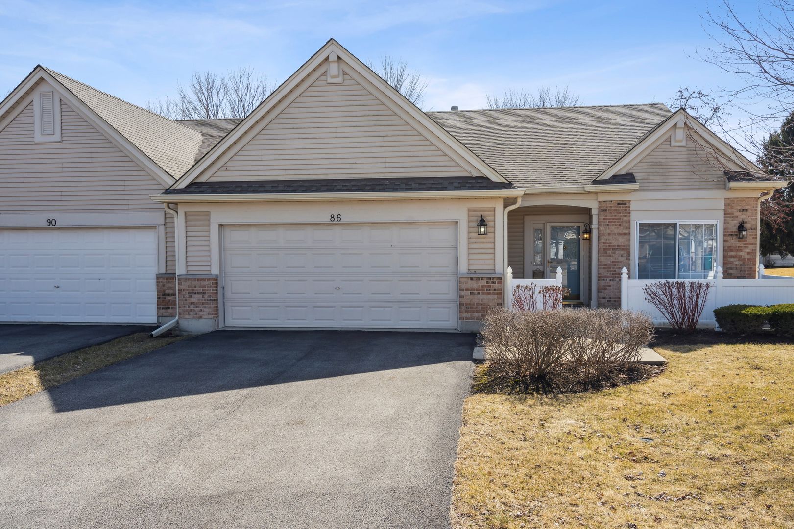 86 Ashbrook Court