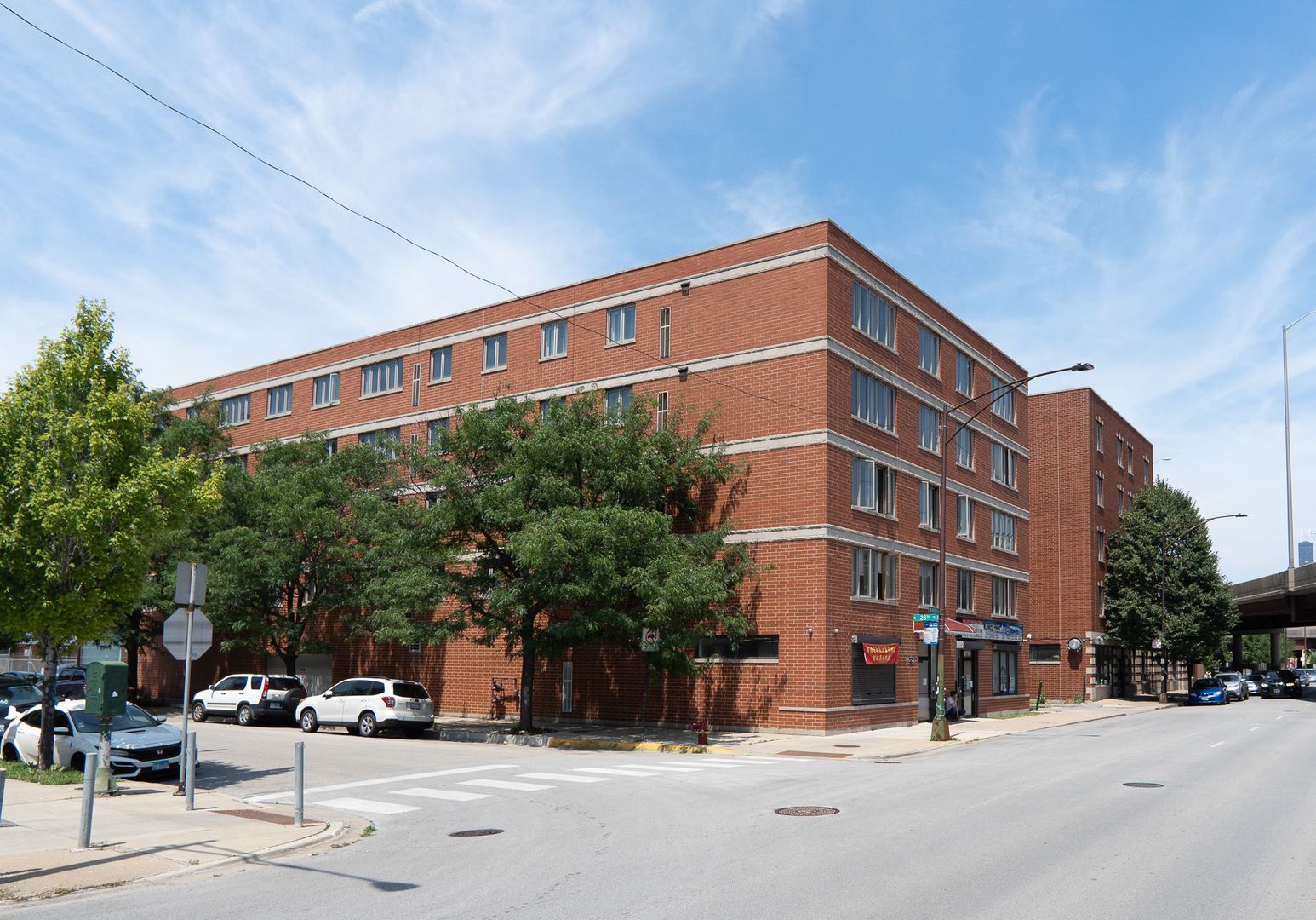 2734 S Wentworth Avenue 311
