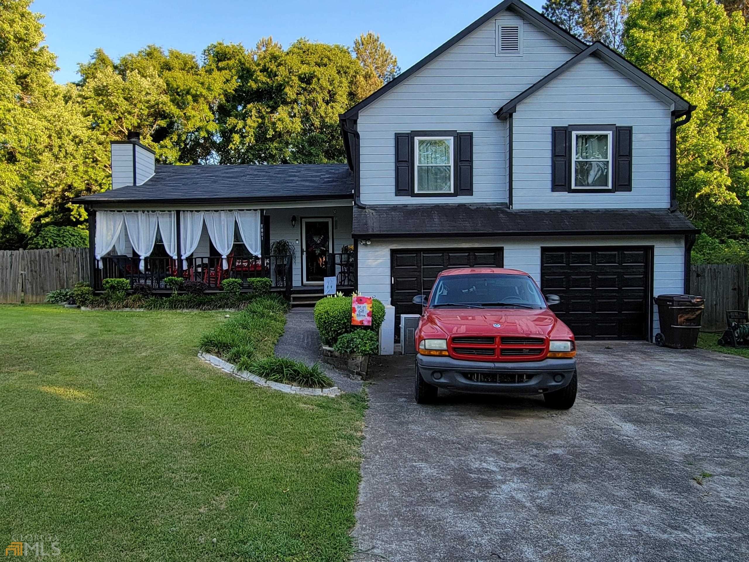 1001 Paddocks Way