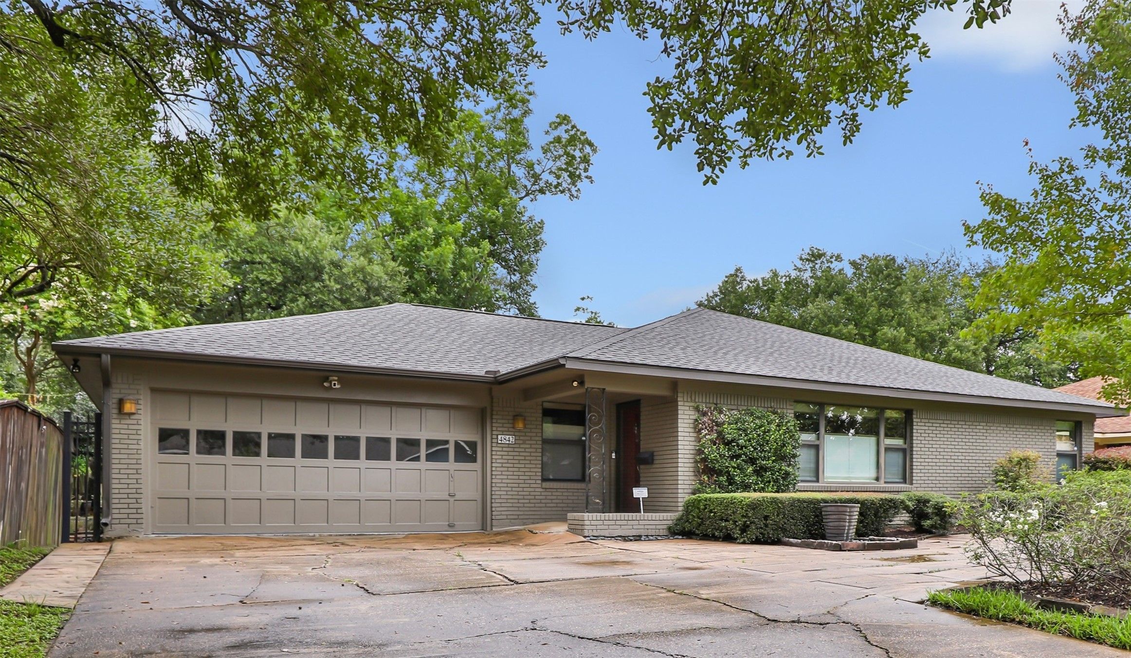 4842 Briarbend Drive