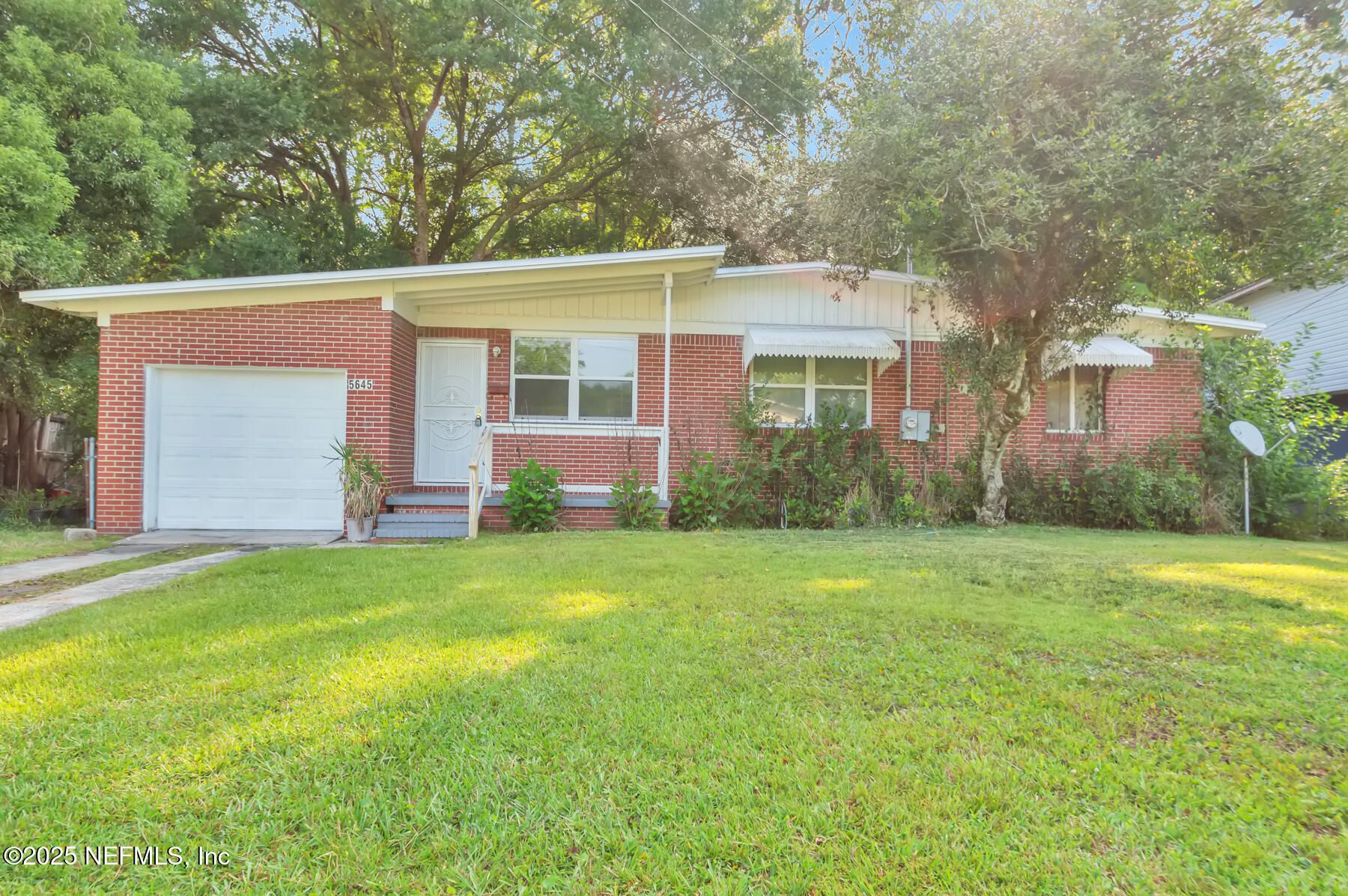 5645 Minosa Circle E