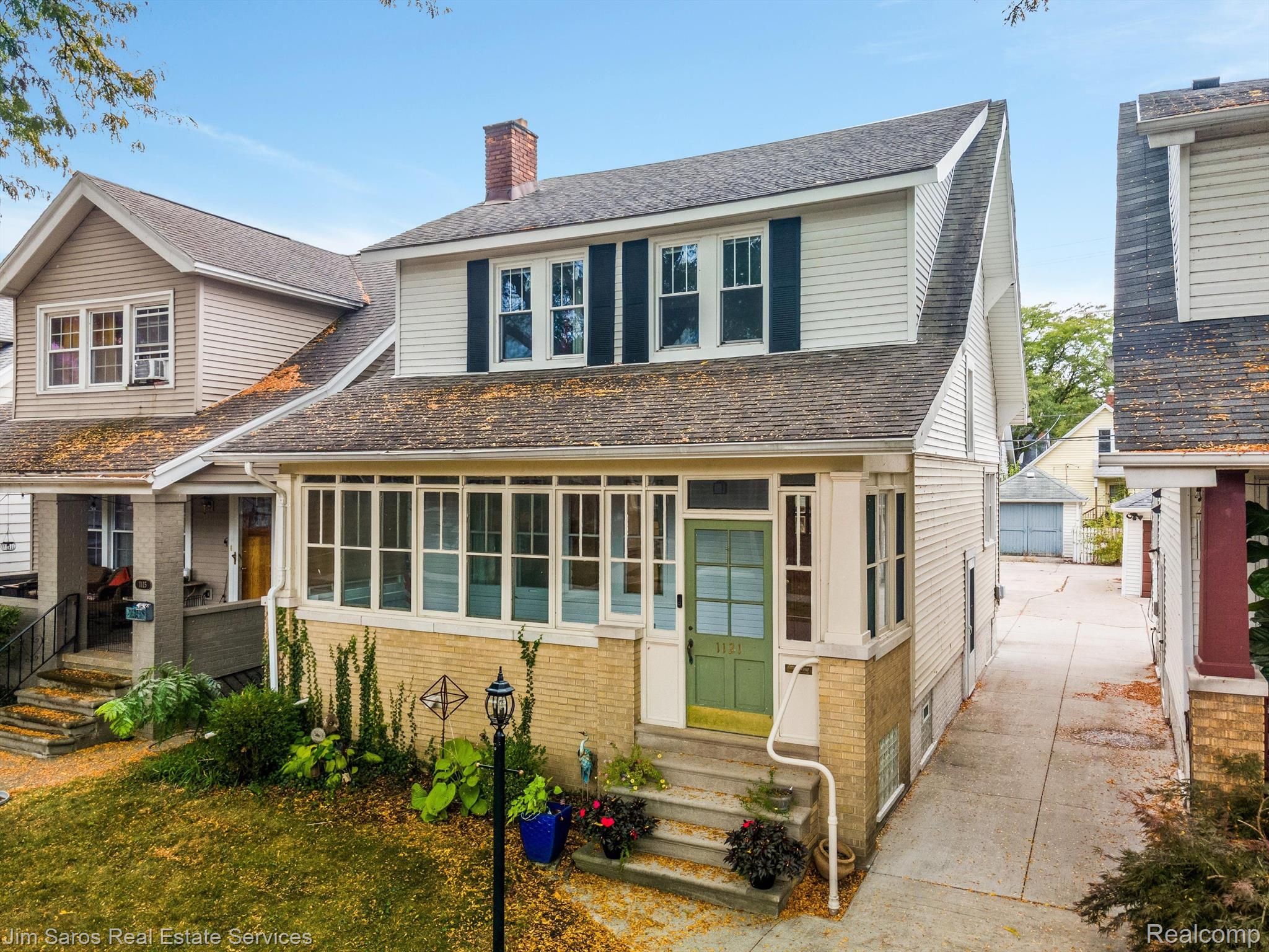 1121 Maryland Street