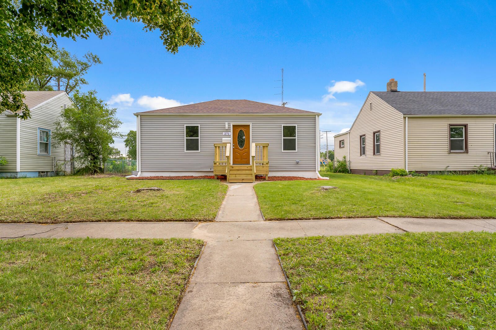 271 Lincoln Street