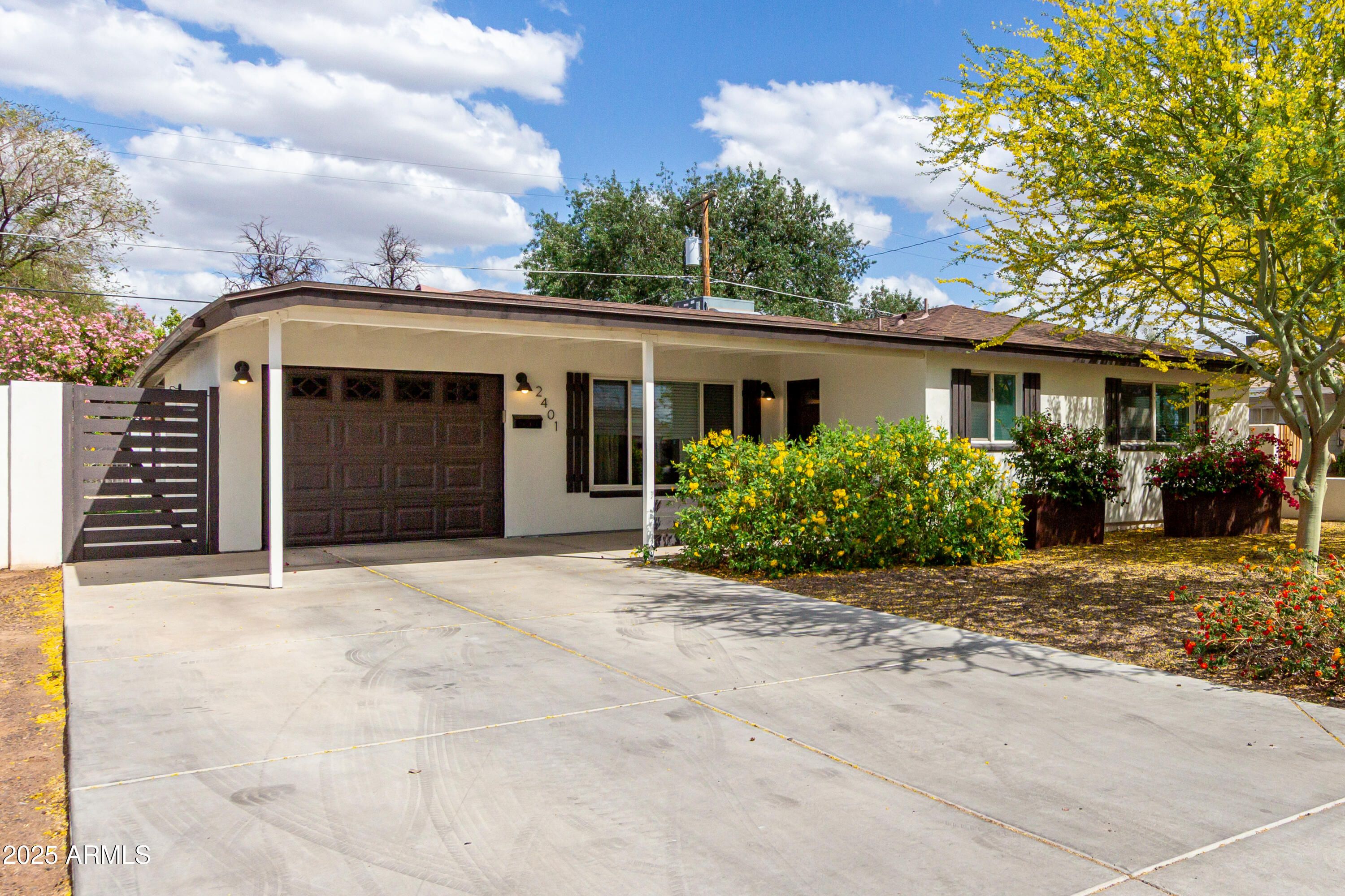 2401 N 37th Way