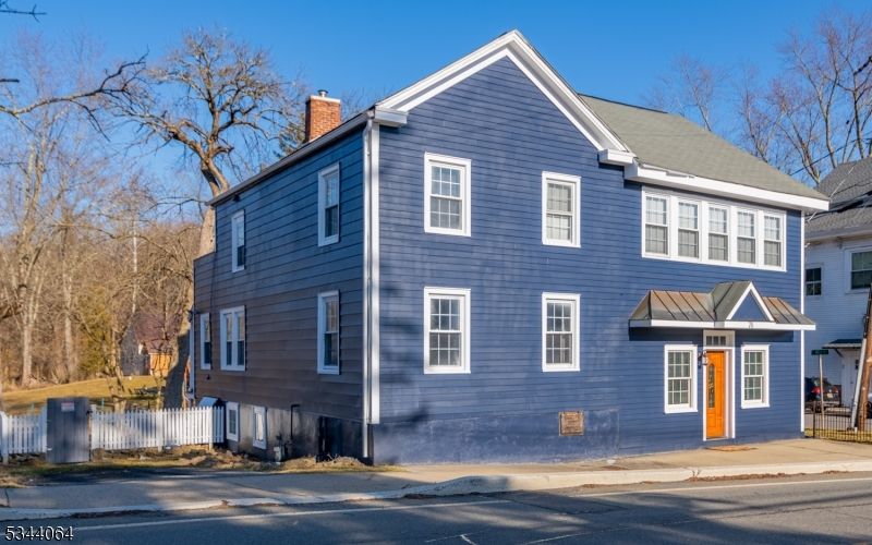 76 Main St