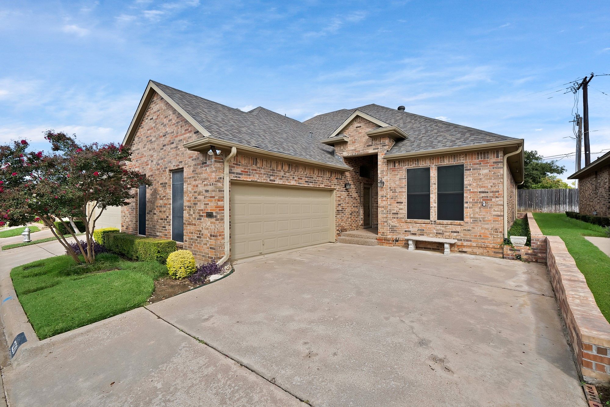 1220 Woodland Park Drive