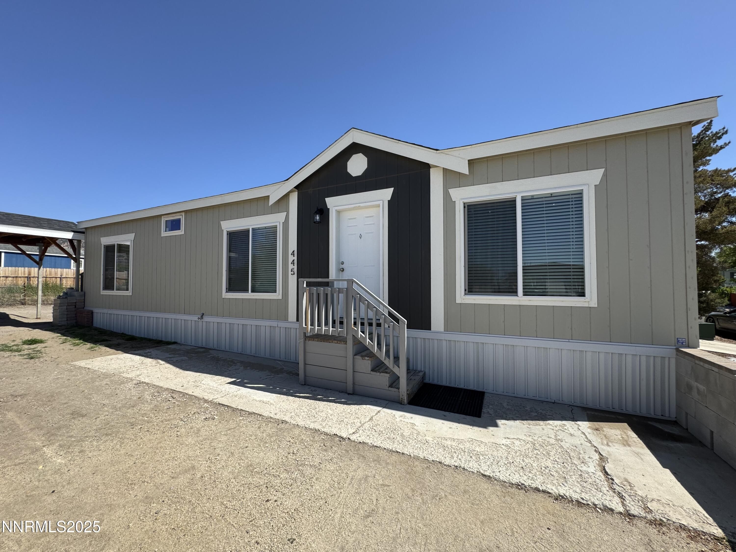 445 Mira Street