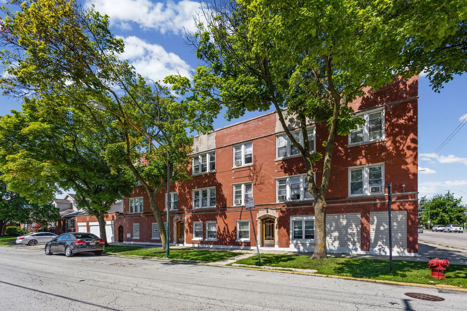5148 N Monitor Avenue 303
