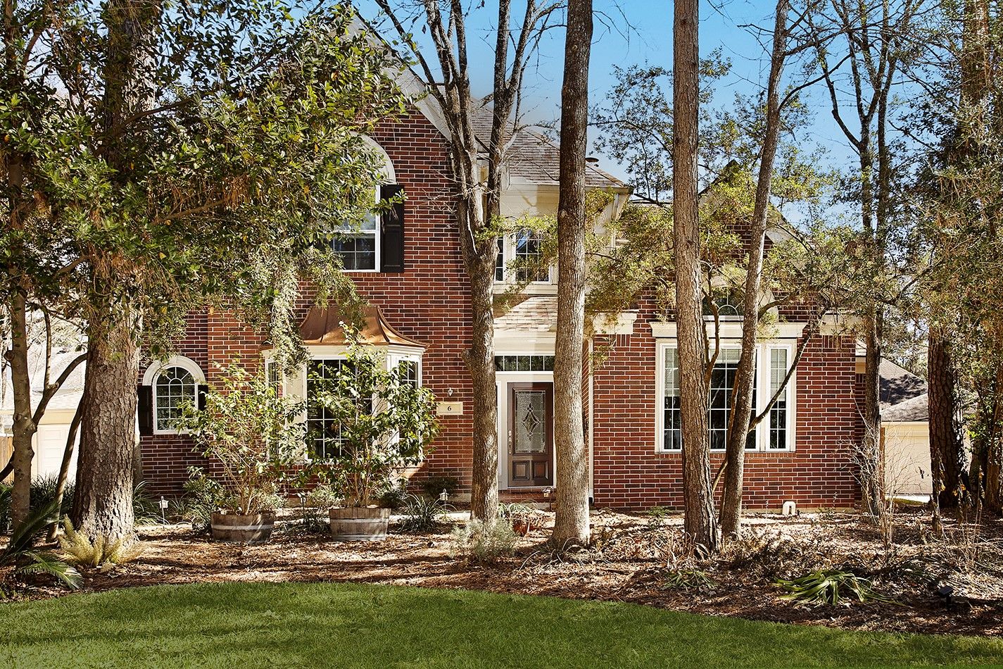 6 Thornbush Place