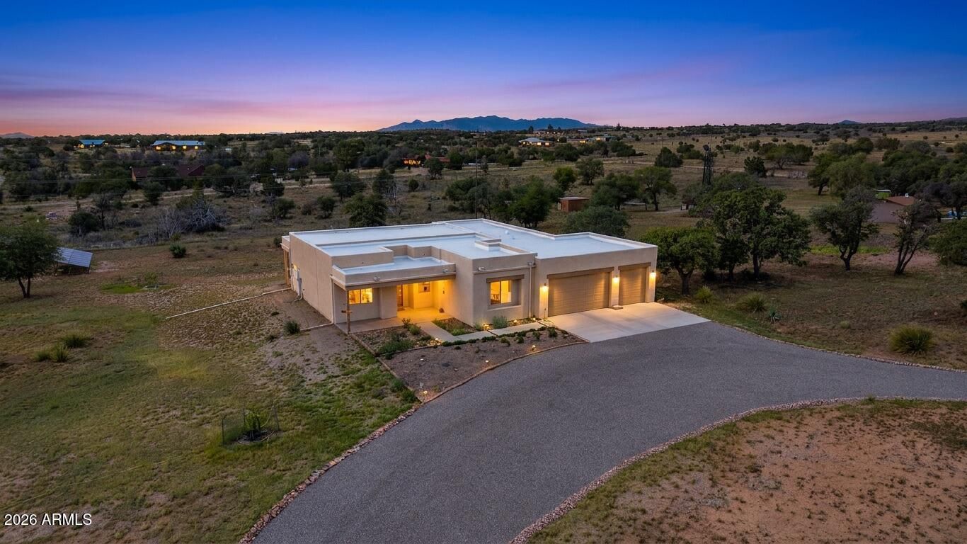 195 E Papago Springs Road