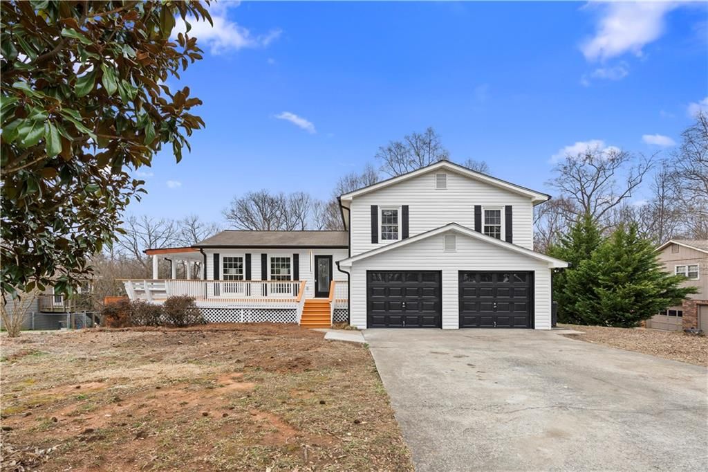 556 Rivercrest Drive